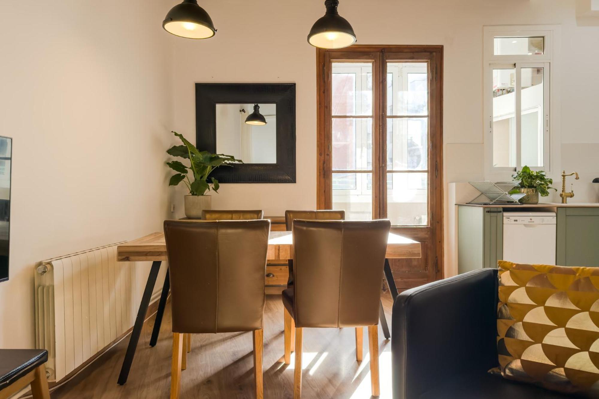 Magalhaes - Trad Flat In Poble Sec, Near Ramblas Barcelona Exteriér fotografie