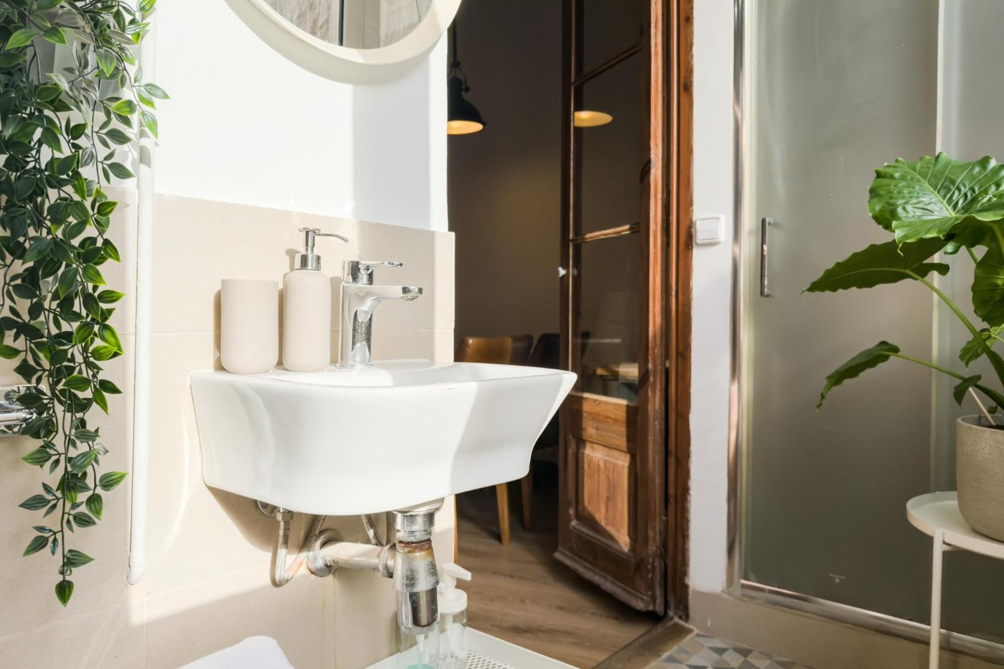 Magalhaes - Trad Flat In Poble Sec, Near Ramblas Barcelona Exteriér fotografie